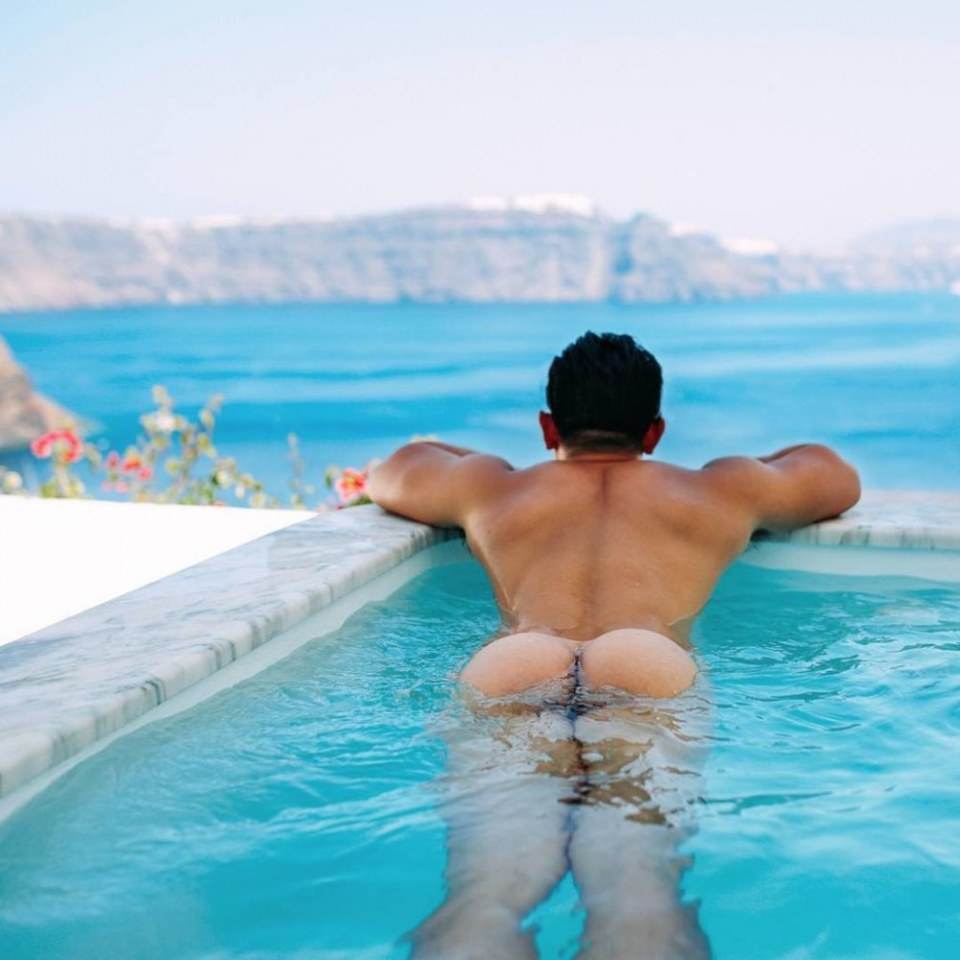 Infinity pool ejaculation