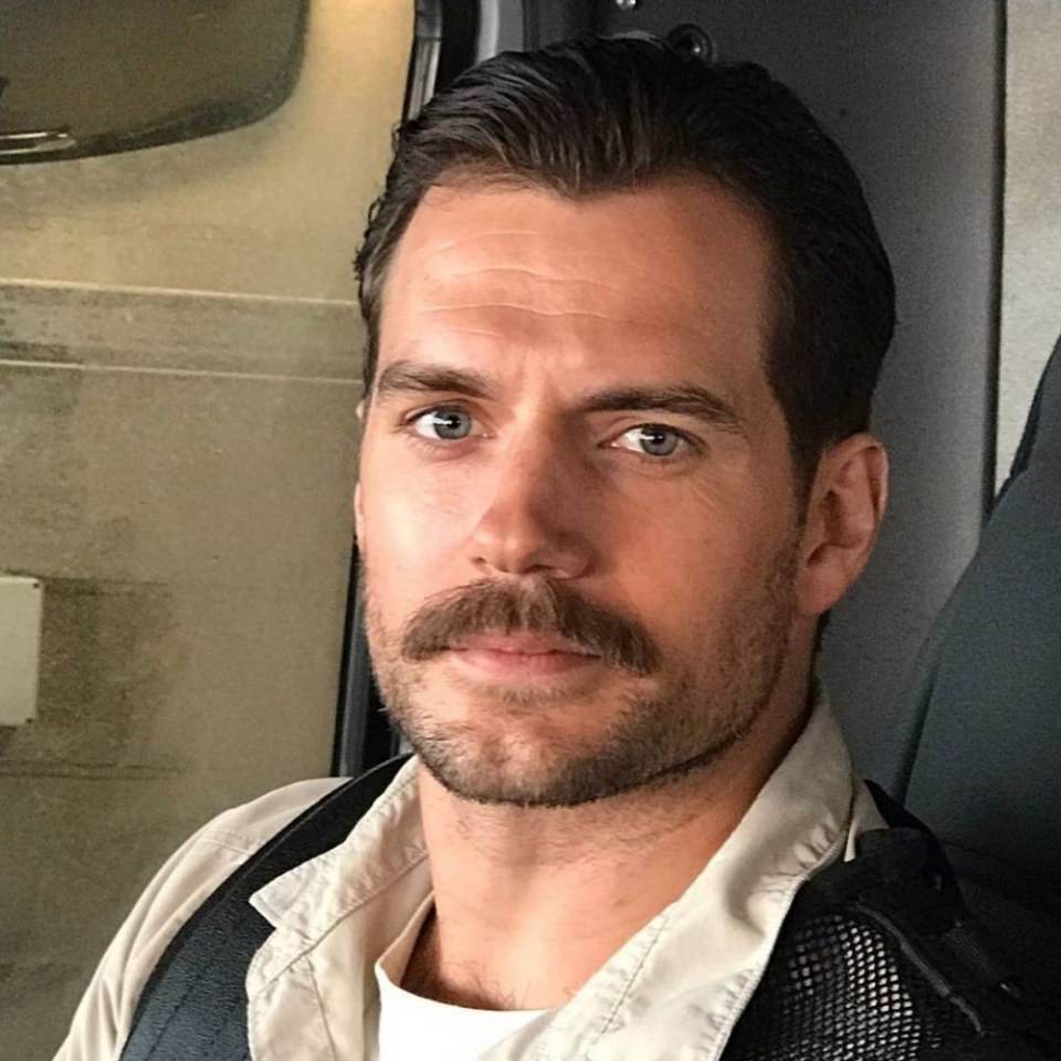 Henry cavill ‏01