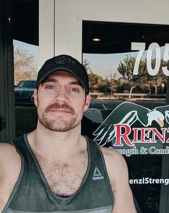 Henry cavill ‏2