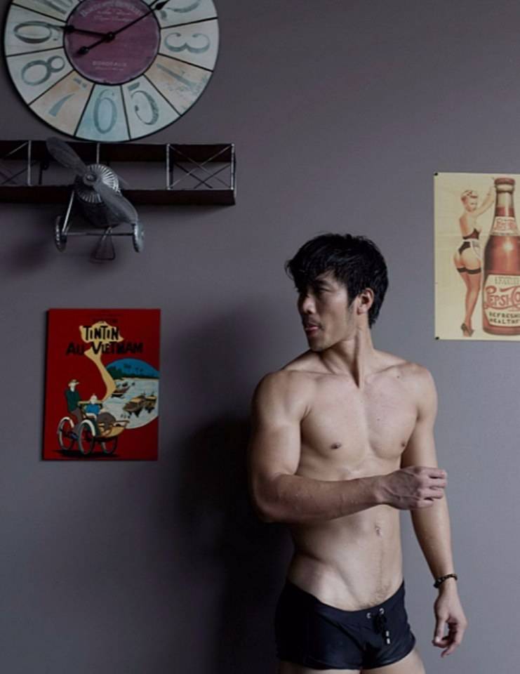“เจ๋ง มาดพยัคฆ์” นักมวยไทยหน้าตี๋ กับการถ่ายแบบสุดเซ็กซี่