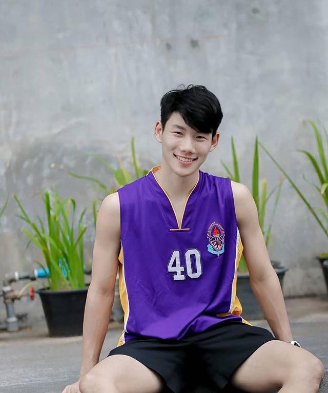 ค่าเทอมเท่าไหร่นะลูกกก4