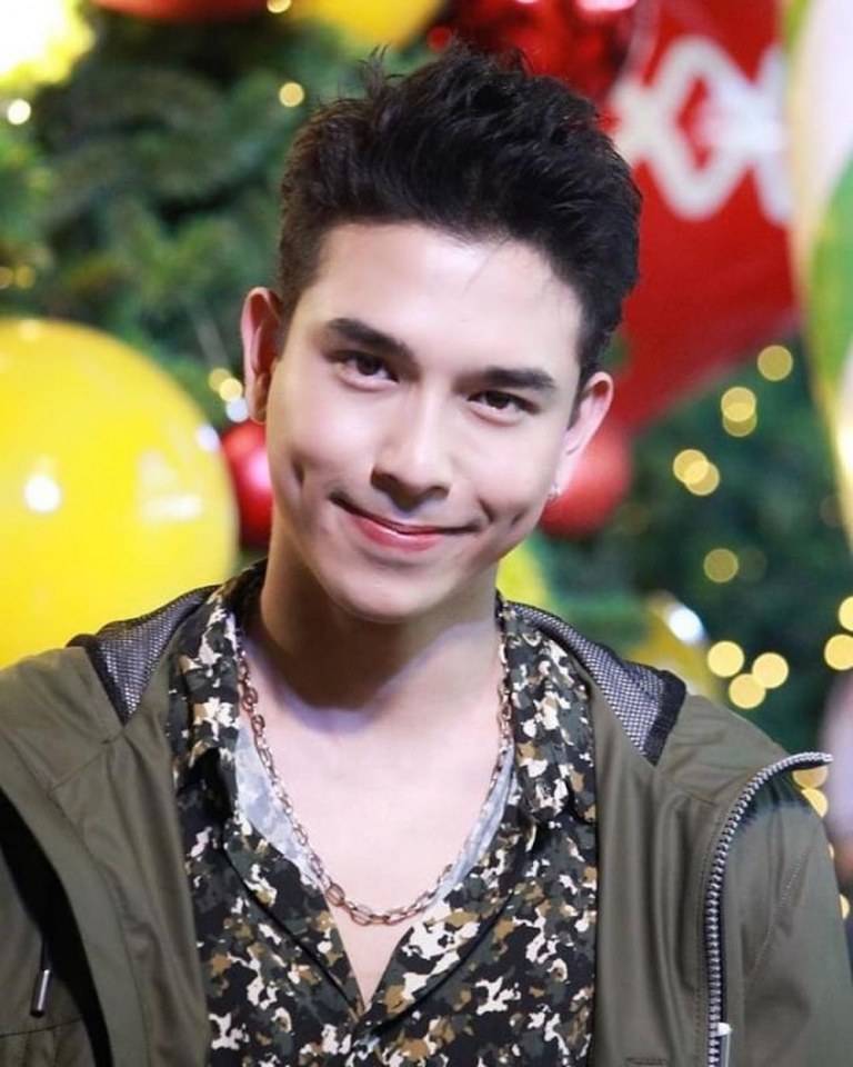 หล่อจัดรัสเซีย