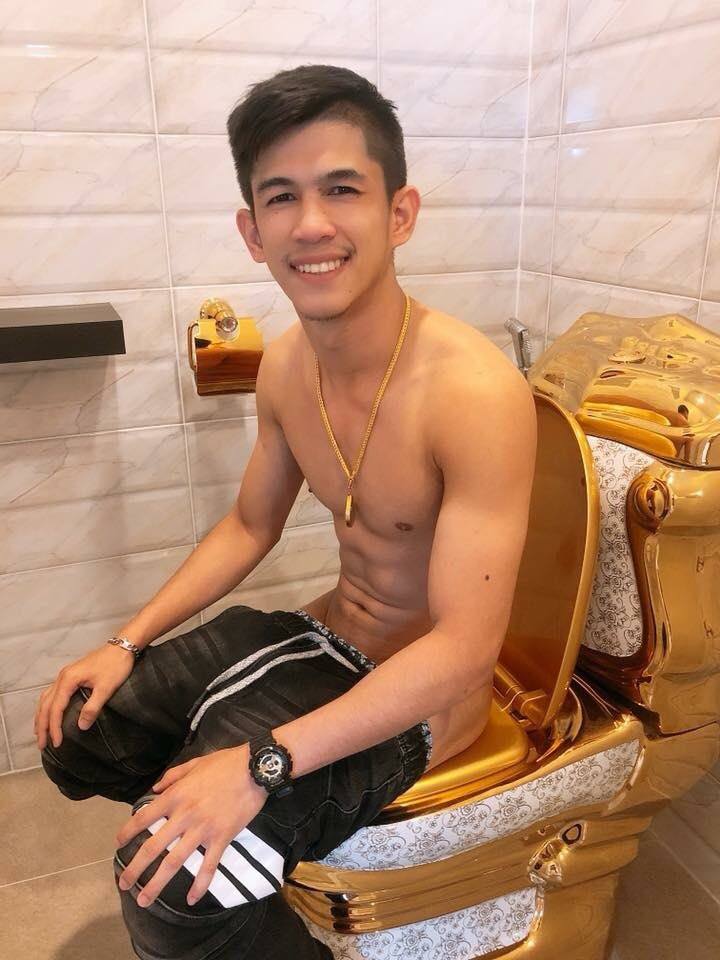 หล่อจังสา... มี