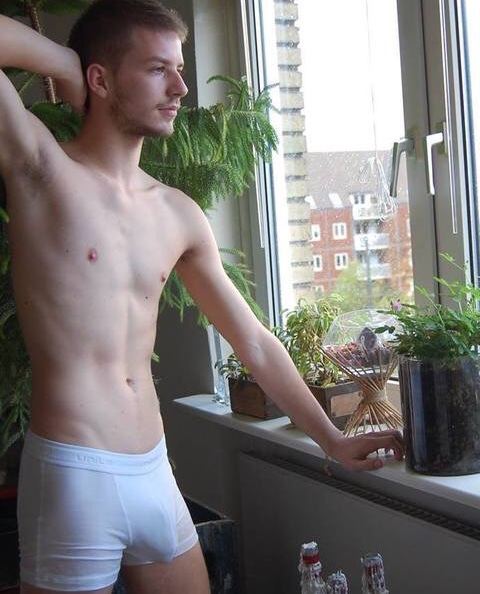 Sexy nudity gay guys 22