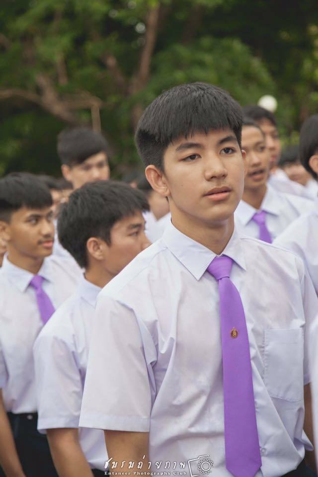 นักศึกษาไทยหัวใจครื้นเครง  3,509