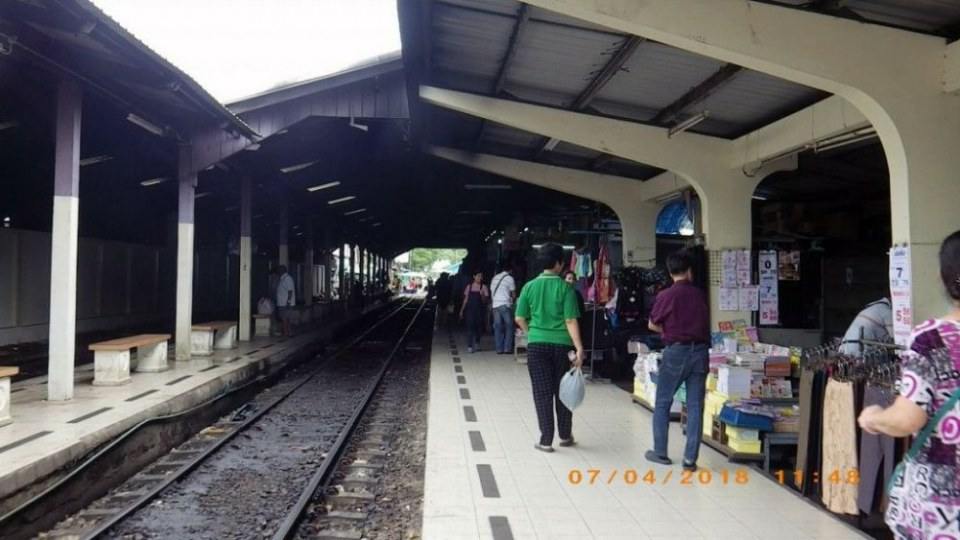 สถานีรถไฟมหาชัย