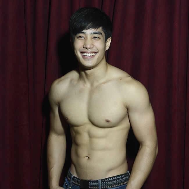 หล่อผุดผาด  นะไอ่ต้าว  4,063