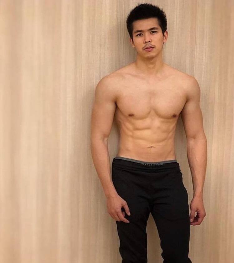 หล่อผุดผาด  นะไอ่ต้าว  4,063