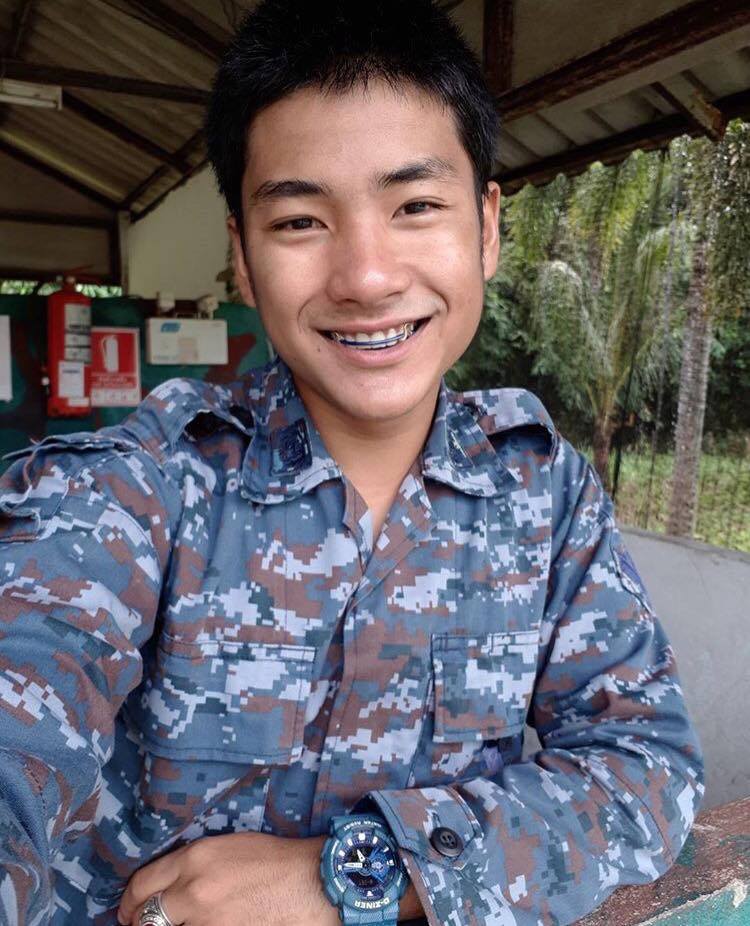 หล่อยิ้มฟาด  นะไอ่ต้าว  4,065