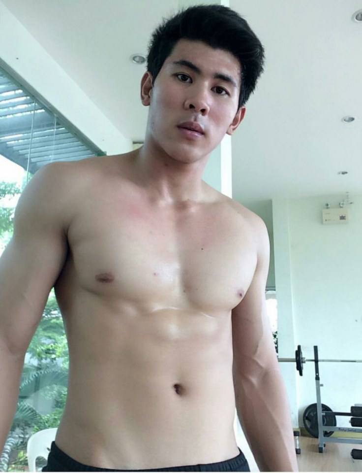 หล่อกล้ามแน่น02