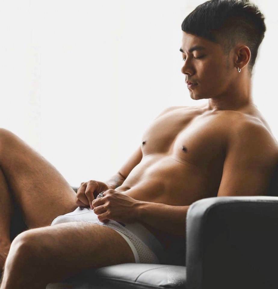 Sexy nudity gay guys 46