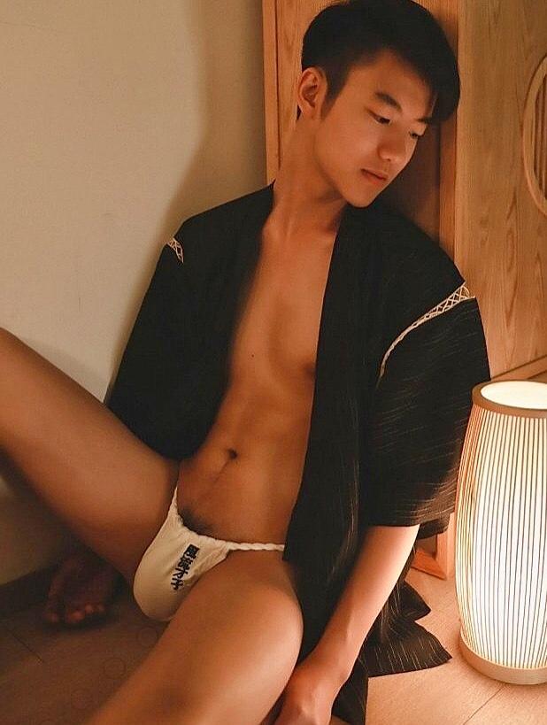 Sexy nudity gay guys 47