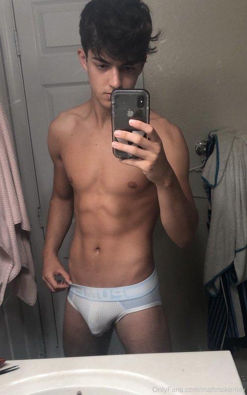 Hot guy in underwear 378