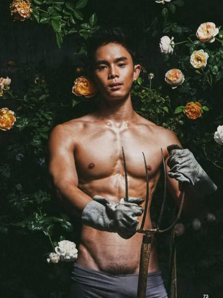 หนุ่มหล่อขึ้นปก 212