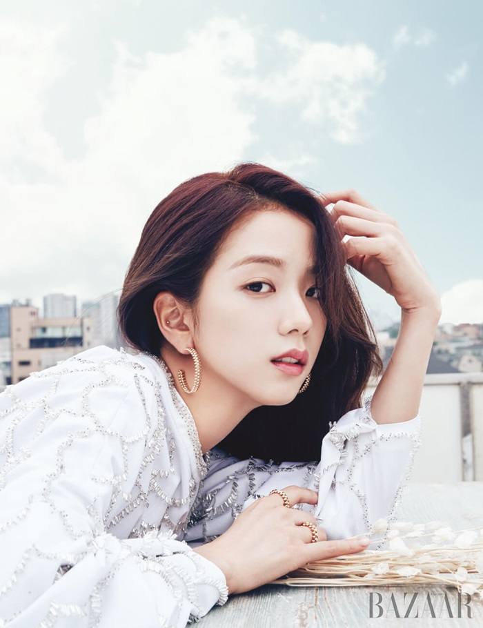 (BLACKPINK) Jisoo @ Harper's Bazaar Korea June 2019