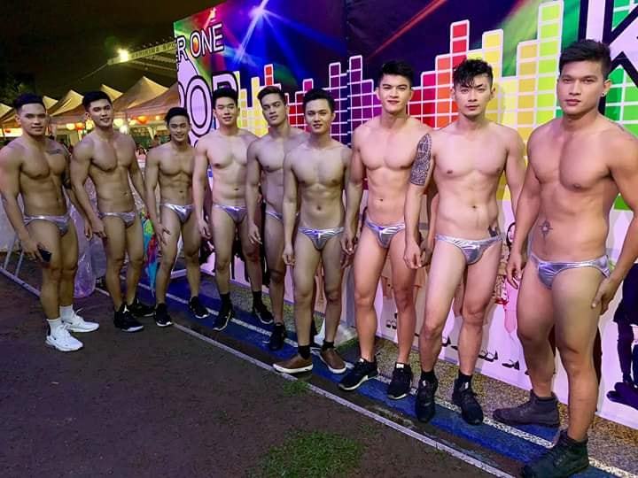 Filipino contestants in underwear.