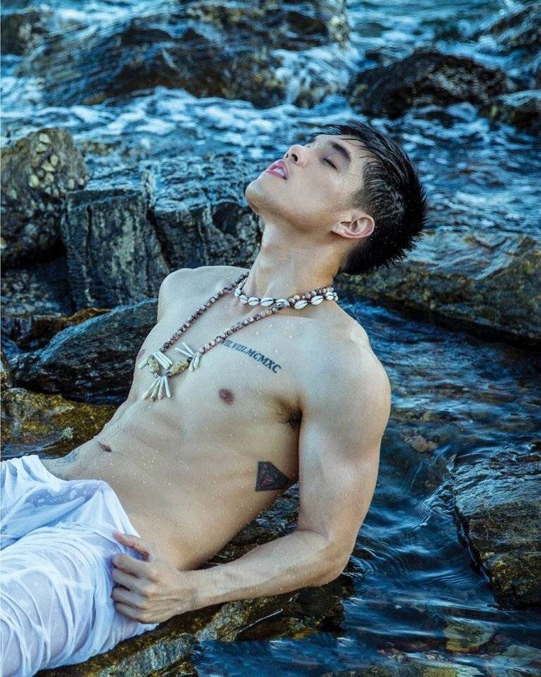 ชอบแบบไหนก็ชี้