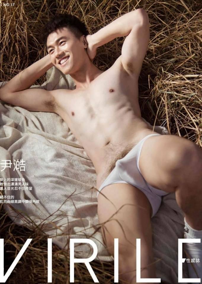 หนุ่มหล่อขึ้นปก 431