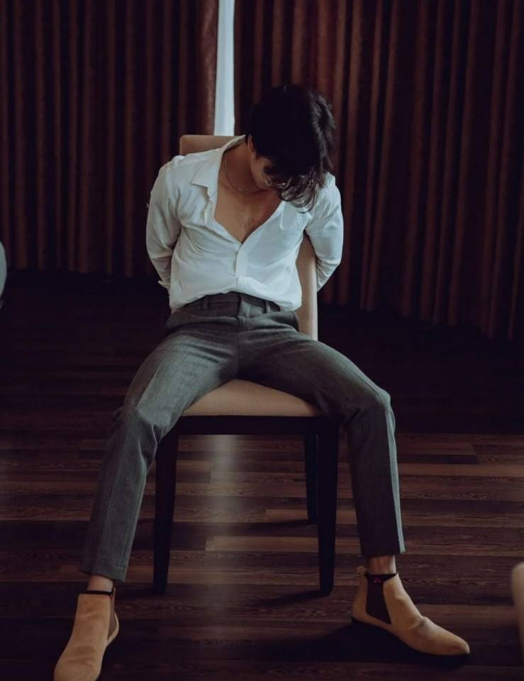 หนุ่มหล่อขึ้นปก 480