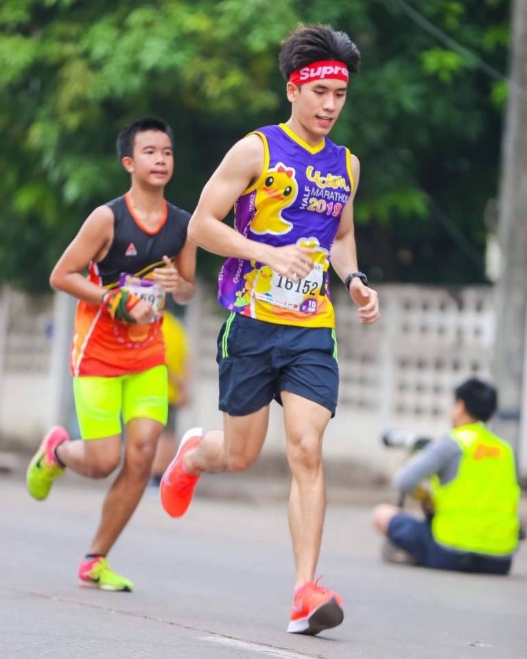 "ธรรมะดีดีและฉันกลับมาแล้ว" ส่งท้ายปีเก่าต้อนรับปีใหม่ด้วยการเป็นคนดีในสังคมมีหิริโอตัปปะมีศีลธรรมประจำใจมีคุณธรรมประจำจิตพาชีวิตให้มีแต่ความสุขสดชื่นแจ่มใสไม่ยึดติด(โอม มยุรา การันเต สวาหา) : 9