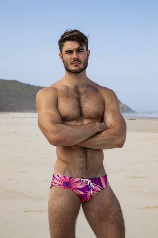 Hot guy in underwear 404