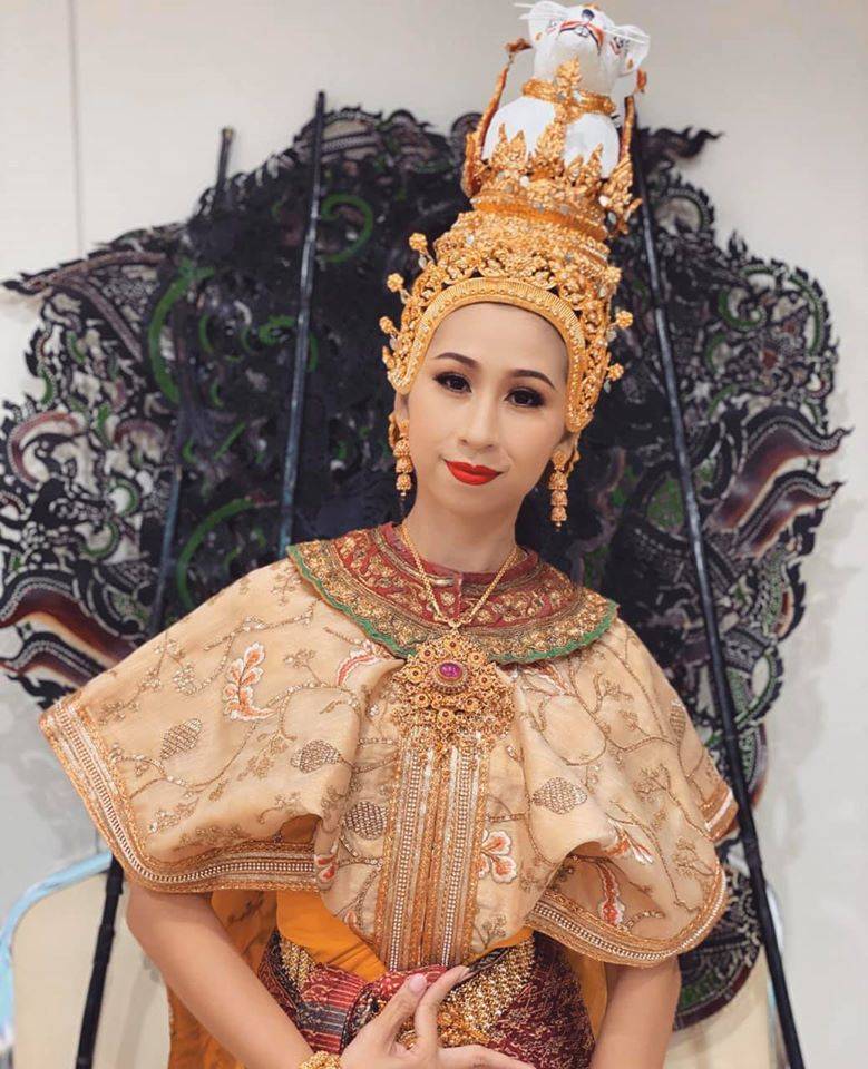 "Thai Human Puppet Performance" หุ่นกระบอกมนุษย์