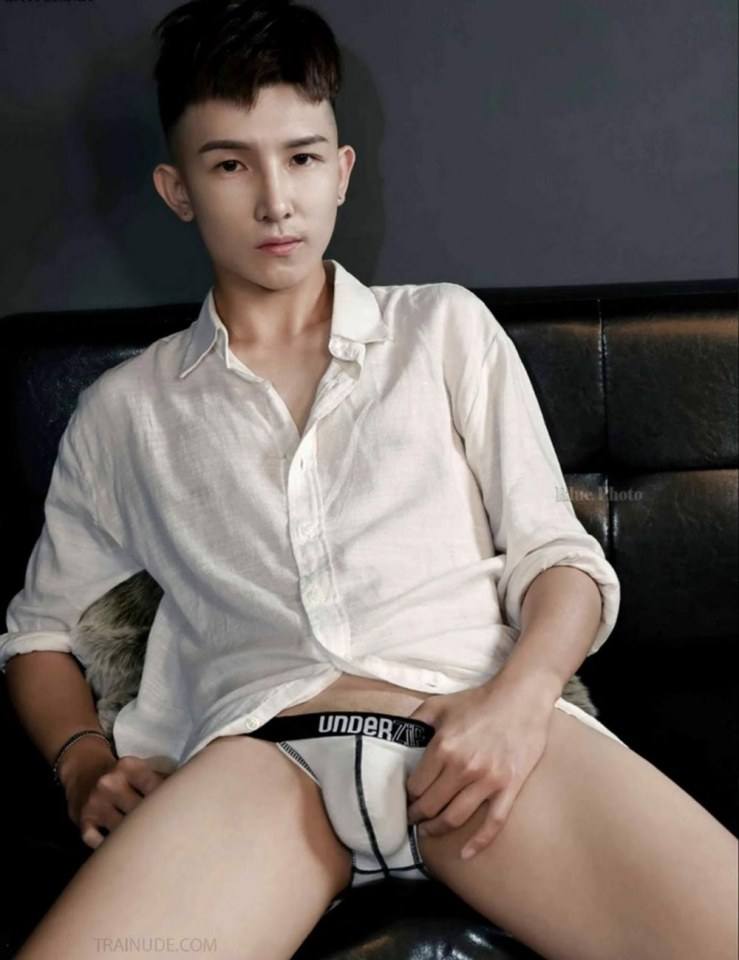 หนุ่มหล่อขึ้นปก 550