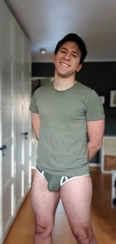 Hot guy in underwear 405