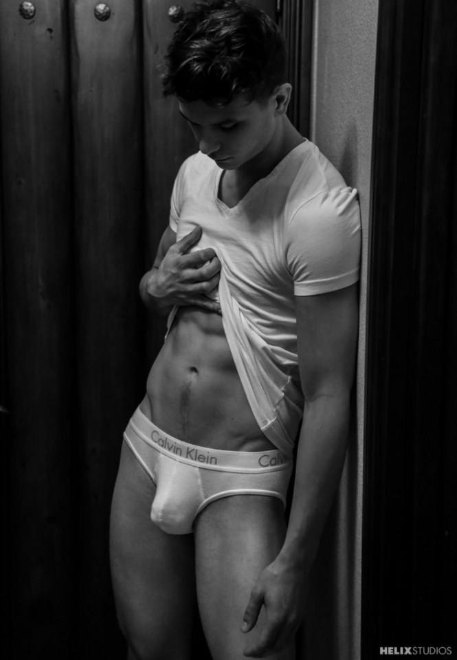 Hot guy in underwear 423