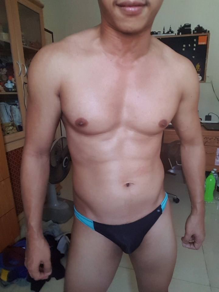 Hot guy in underwear 436