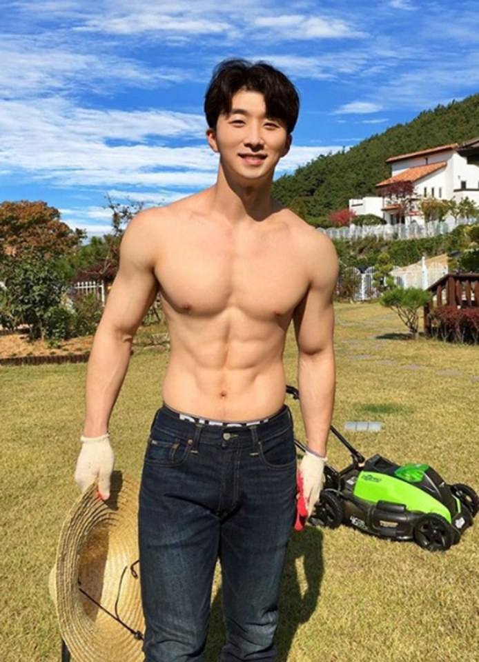 [OMGBoy048][18+] หลงรักหนุ่ม Saam Jin มาก หล่อระดับเอเชียจริงๆ คนนี้ สายขาว หน้าตี๋ ฟินเลย