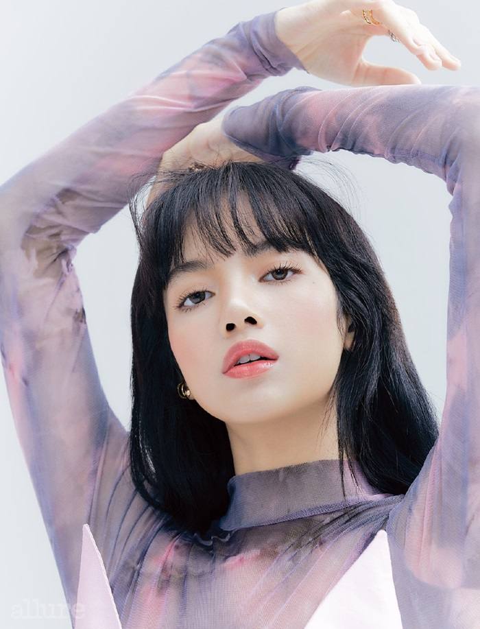 (BLACKPINK) Lisa @ Allure Korea June 2020