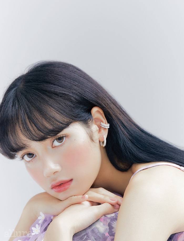 (BLACKPINK) Lisa @ Allure Korea June 2020