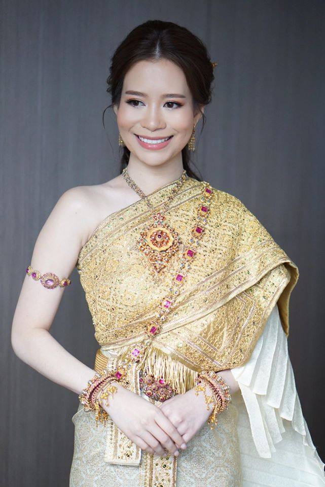 Thai wedding dress | Thailand “ชุดไทยจันทร์โสมา”