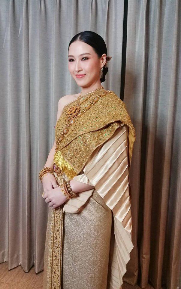 Thai wedding dress | Thailand “ชุดไทยจันทร์โสมา”