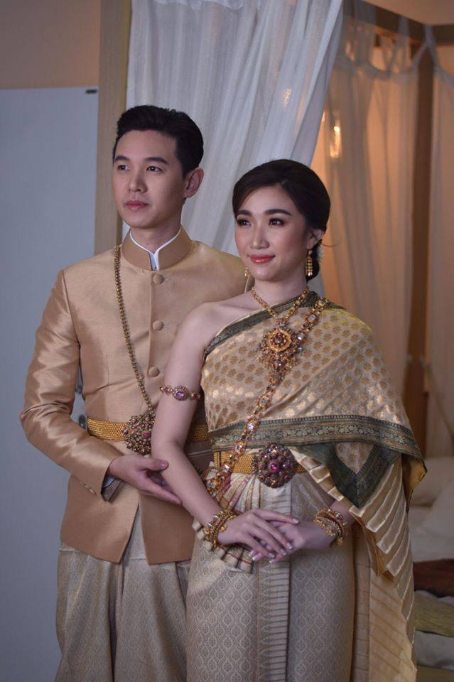 Thai wedding dress | Thailand “ชุดไทยจันทร์โสมา”