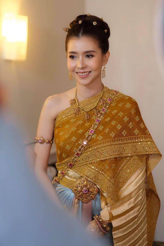 Thai wedding dress | Thailand “ชุดไทยจันทร์โสมา”