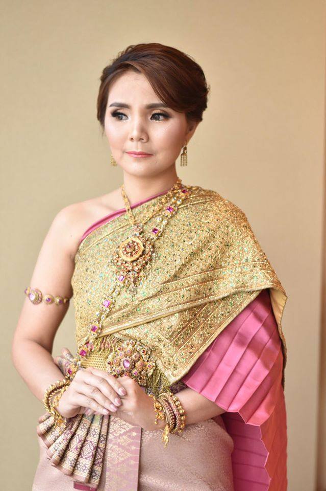 Thai wedding dress | Thailand “ชุดไทยจันทร์โสมา”