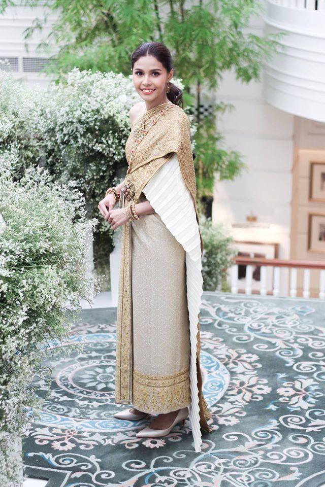 Thai wedding dress | Thailand “ชุดไทยจันทร์โสมา”