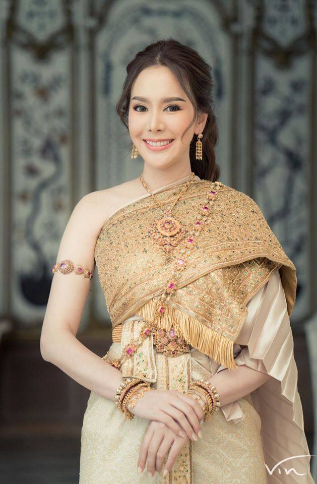 Thai wedding dress | Thailand “ชุดไทยจันทร์โสมา”