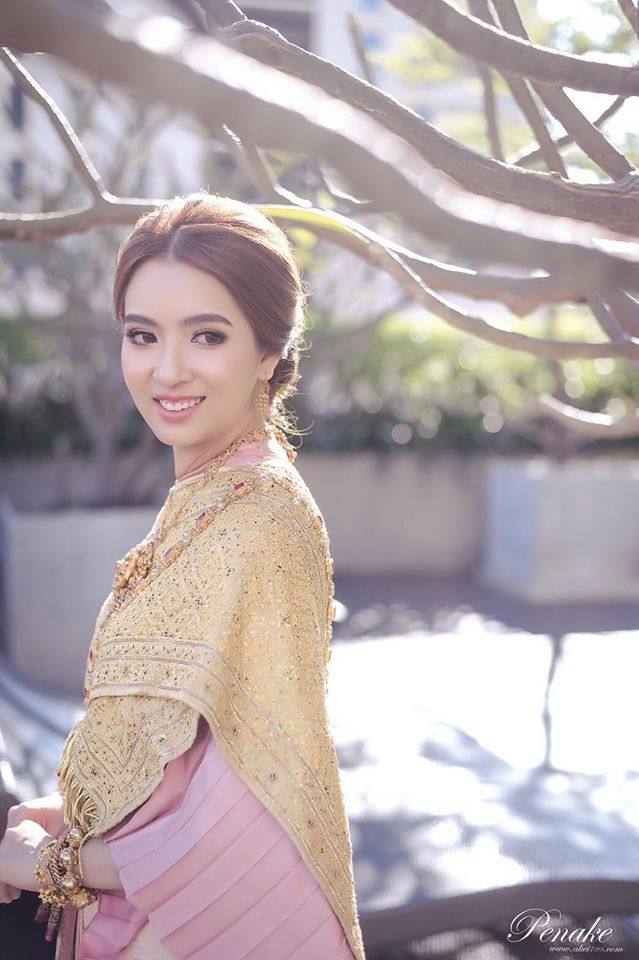 Thai wedding dress | Thailand “ชุดไทยจันทร์โสมา”