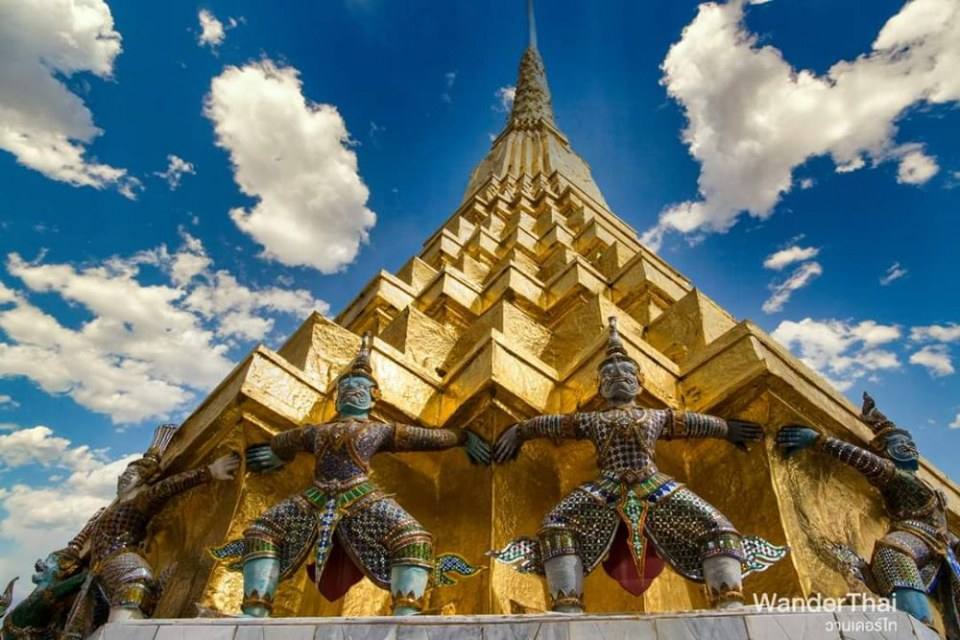 Royal Grand Palace and the Emerald Buddha Temple | Thailand.