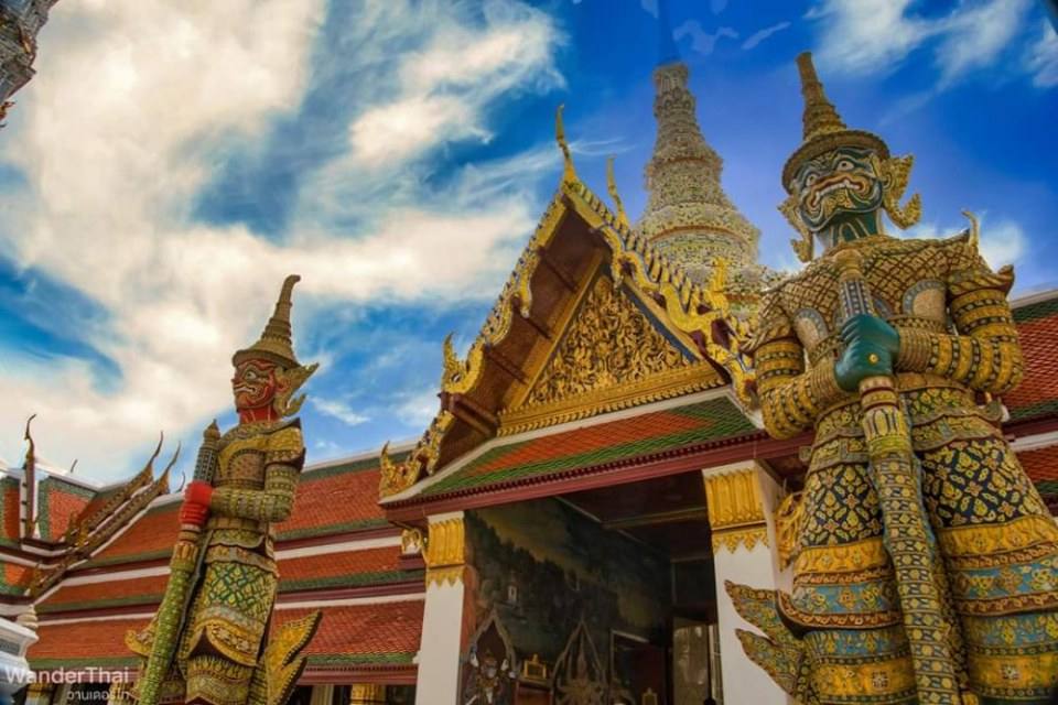 Royal Grand Palace and the Emerald Buddha Temple | Thailand.