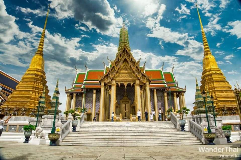 Royal Grand Palace and the Emerald Buddha Temple | Thailand.