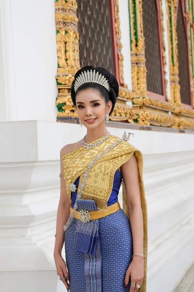 THAI DRESS | ชุดไทยจักรี, Thailand.