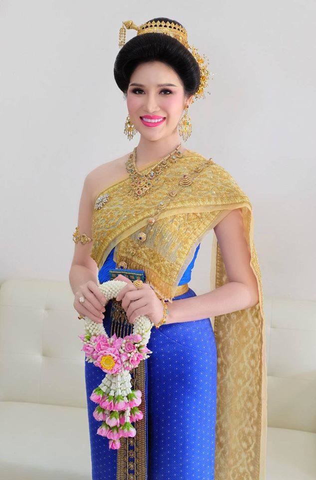 THAI DRESS | ชุดไทยจักรี, Thailand.