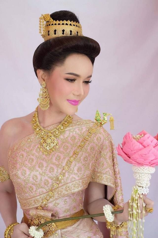 THAI DRESS | ชุดไทยจักรี, Thailand.