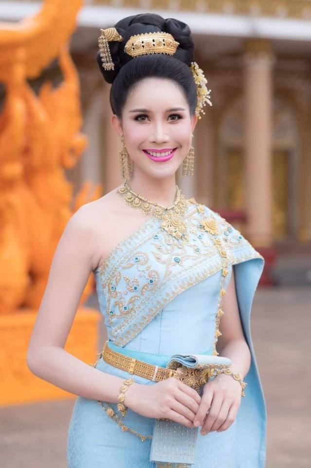 THAI DRESS | ชุดไทยจักรี, Thailand.