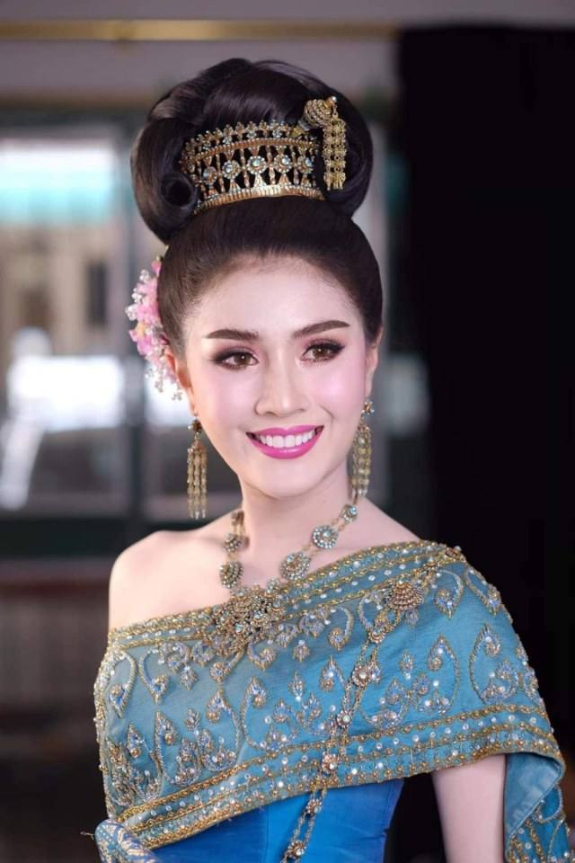 THAI DRESS | ชุดไทยจักรี, Thailand.