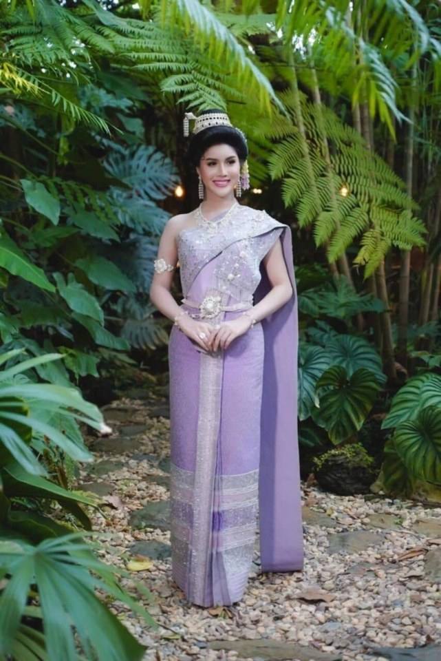 THAI DRESS | ชุดไทยจักรี, Thailand.